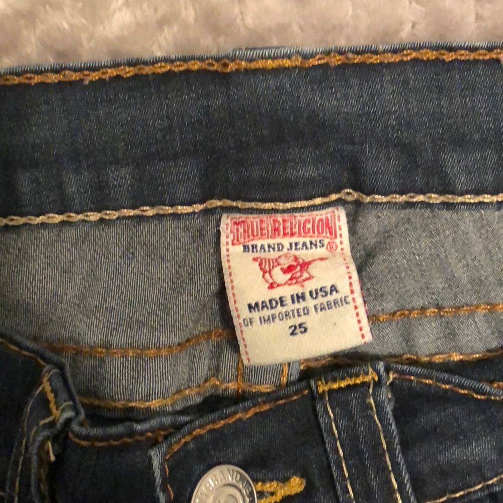 EUC True Religion dark wash jeans Sz 25 - Picture 3 of 3